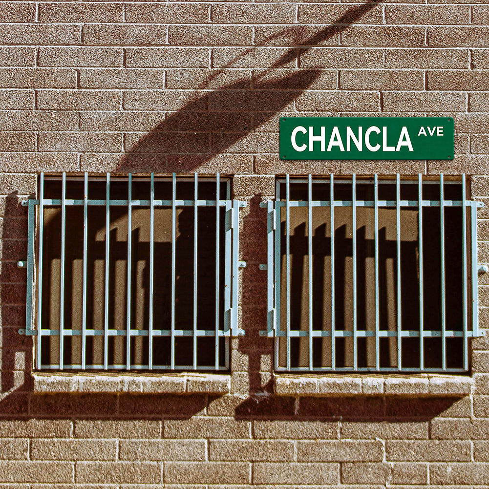 Funny Spanglish Vintage Wall Decor - Chancla.ave