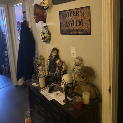 Custom Name’s Asylum Metal Sign – Personalized Horror Halloween Wall Decor