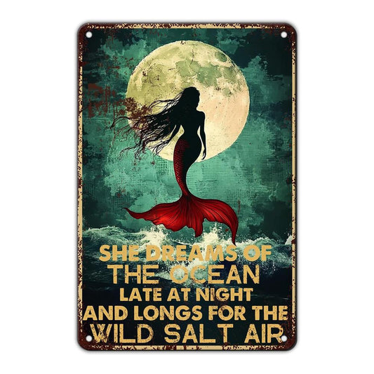 She Dreams of The Ocean