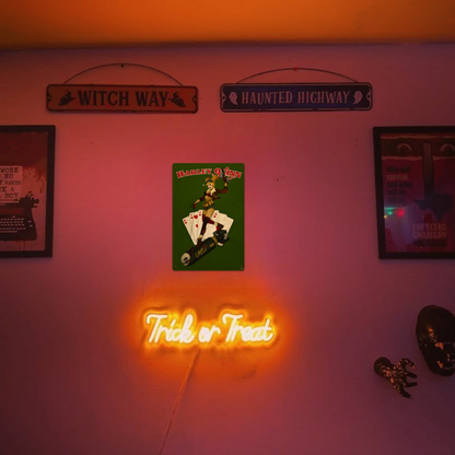 Harley Quinn Pin-Up Tin Sign – “Gotham or Bust!”