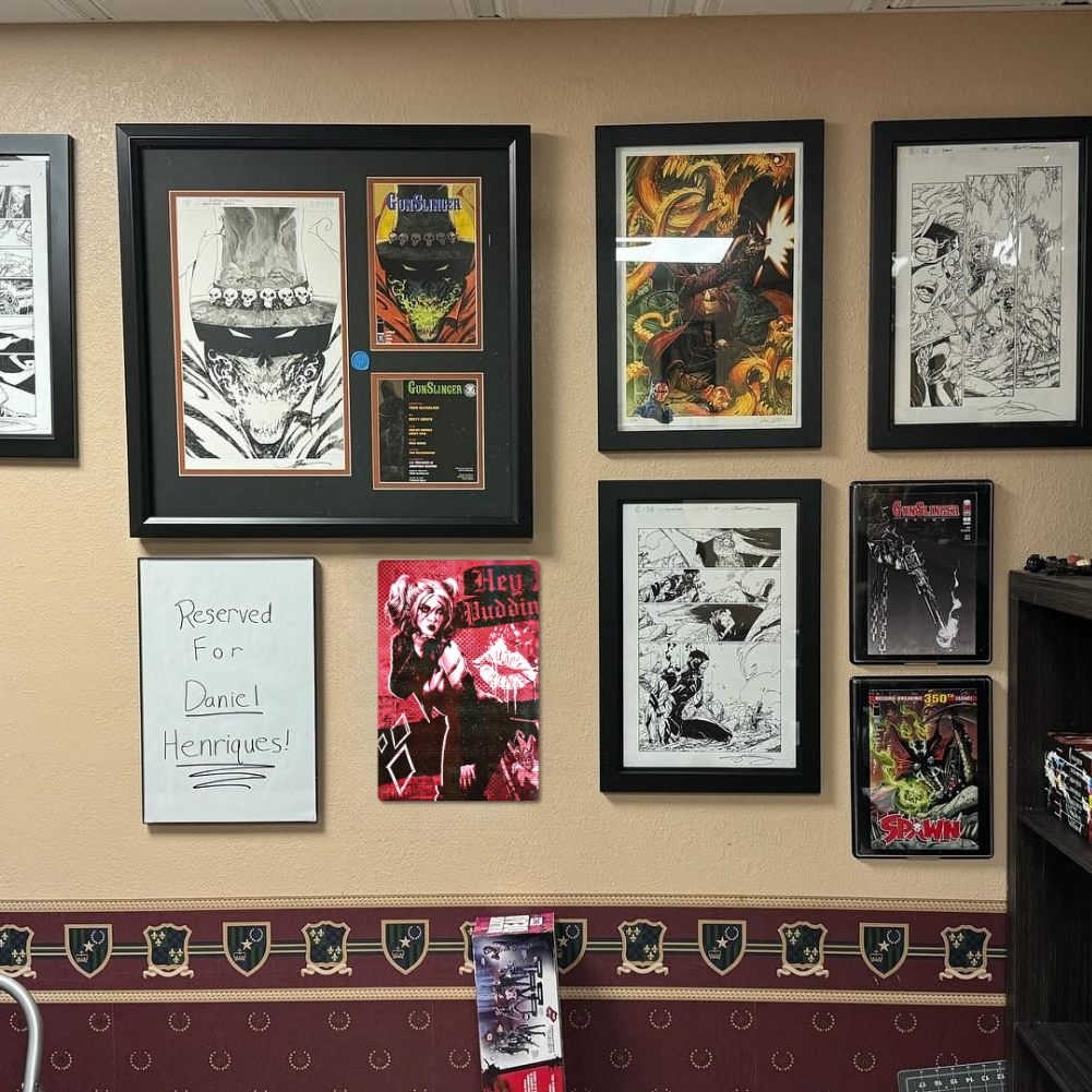 Harley Quinn 'Hey Puddin' Tin Sign – Red & Black Punk Art